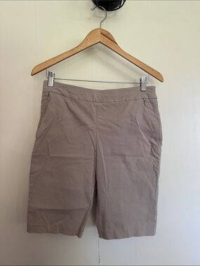 Chico's perfect stretch Light Taupe Bermuda Shorts